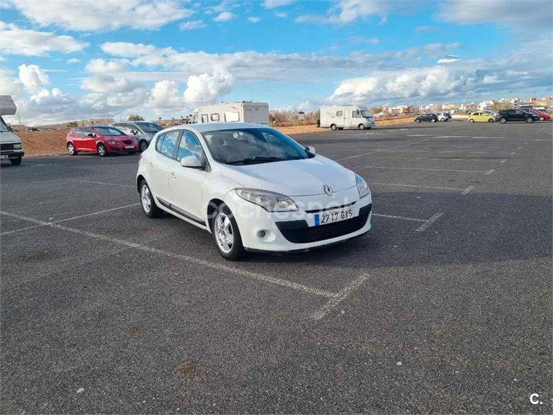 RENAULT Megane