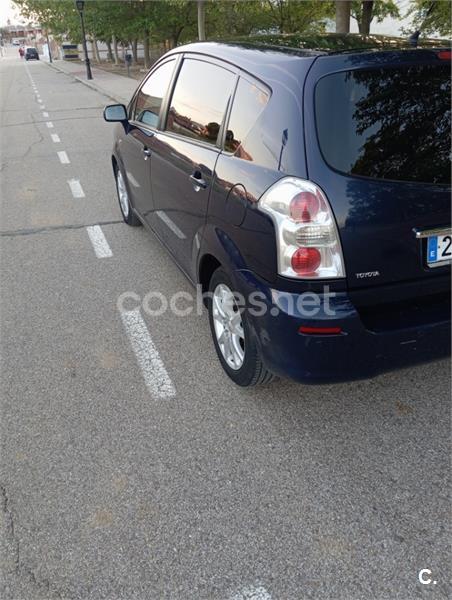 TOYOTA Corolla Verso 2.2 D4D 136 CV Sol