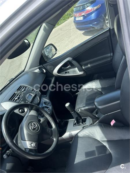 TOYOTA Rav4 2.0 VVTi Luna