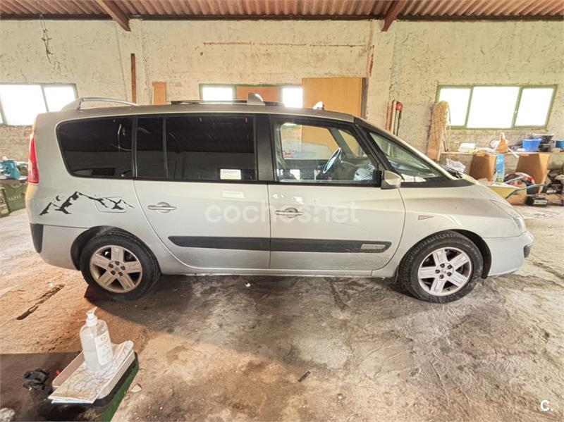 RENAULT Grand Espace DYNAMIQUE 2.2 dCi 16v