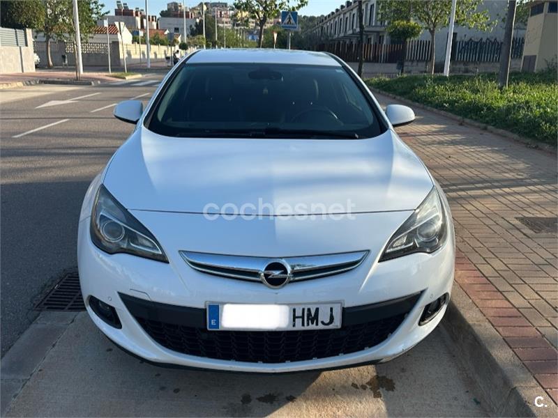 OPEL Astra 2.0 CDTi SS 165 CV Sportive GTC