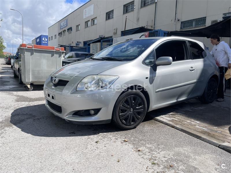 TOYOTA Auris 2.0 D4D Luna Plus