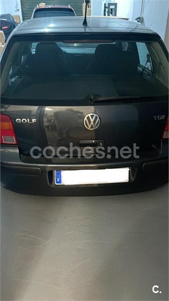 VOLKSWAGEN Golf 1.9 TDi Advance