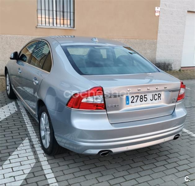 VOLVO S80 2.4 D5 AWD Momentum Auto