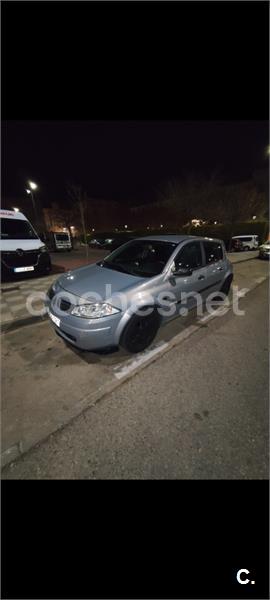 RENAULT Megane CONFORT DYNAMIQUE 1.6 16V