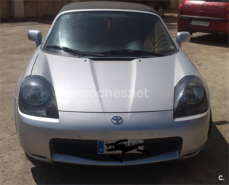 TOYOTA MR2