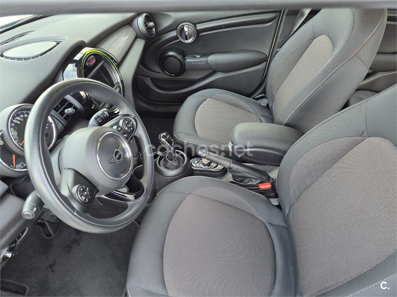 MINI CLUBMAN COOPER