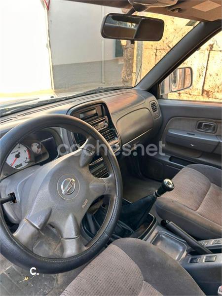 NISSAN Pickup