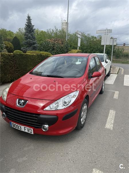 PEUGEOT 307 1.6 HDi 90 DSign