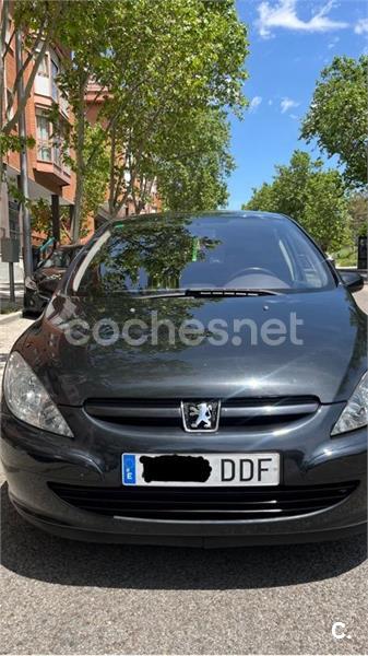 PEUGEOT 307