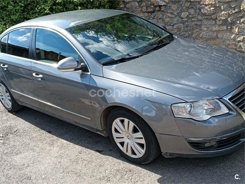 VOLKSWAGEN Passat 2.0 TDI Highline