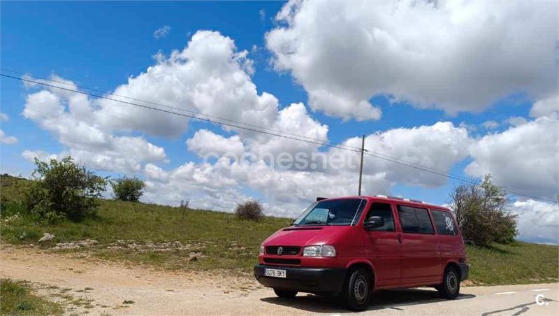 VOLKSWAGEN Multivan
