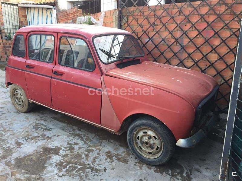RENAULT R4