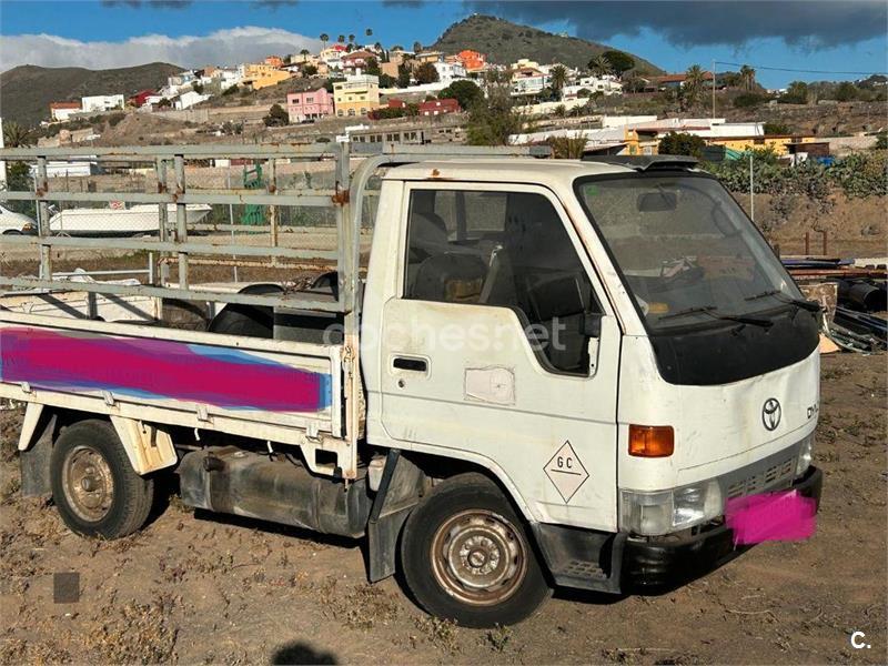 TOYOTA Dyna
