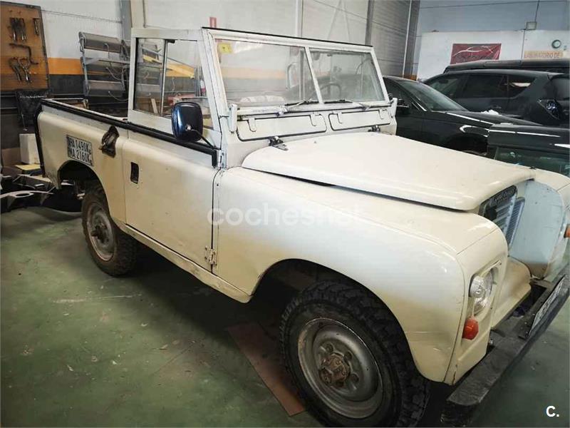 LAND-ROVER Defender