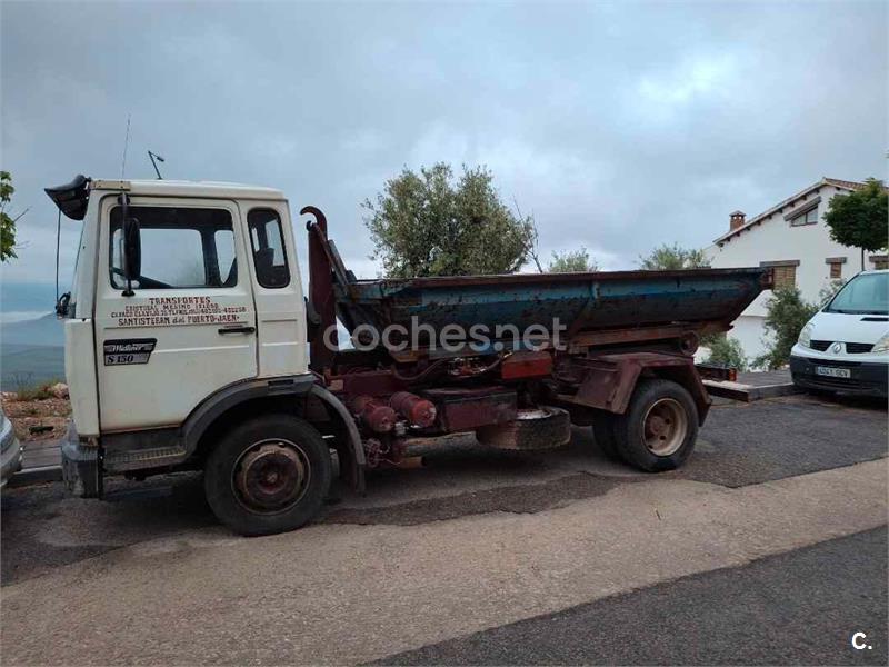 NISSAN CAMION