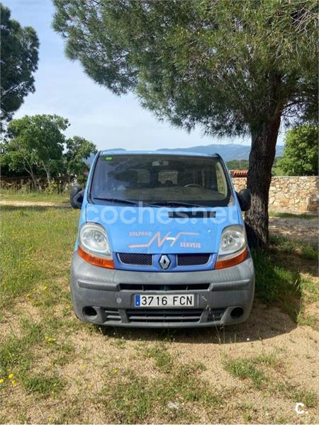 RENAULT Trafic