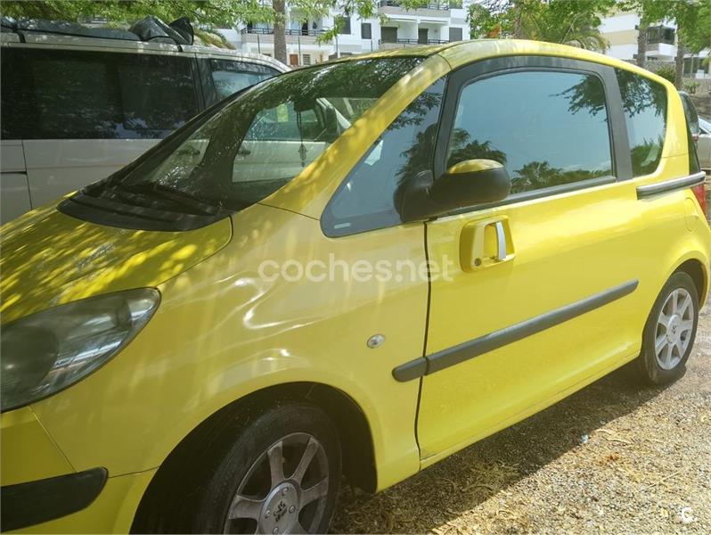 PEUGEOT 1007