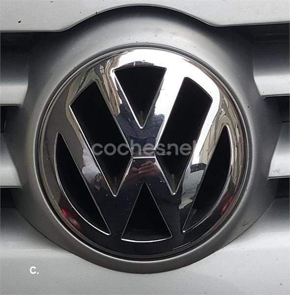 VOLKSWAGEN Golf 2.0 TDI Sportline