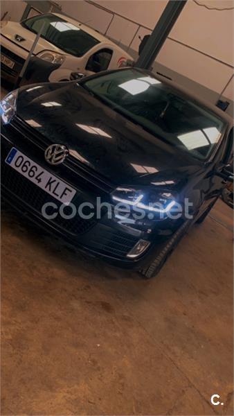 VOLKSWAGEN Golf VI1.6 TDI DPF Sport