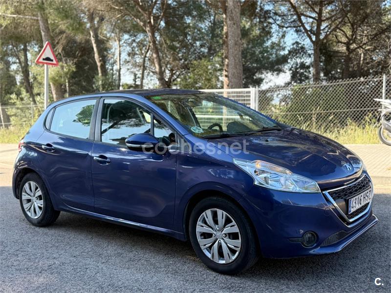 PEUGEOT 208 ALLURE 1.6 eHDi 115