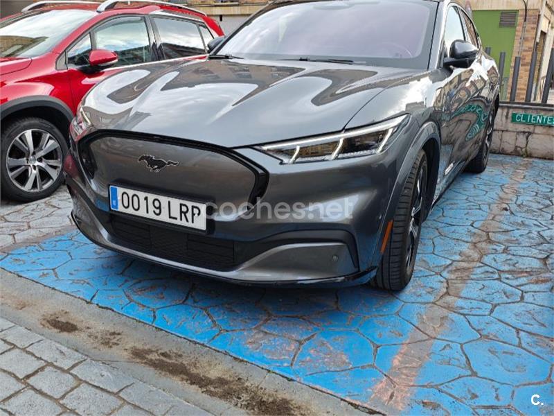 FORD Mustang MachE AWD Bateria 98.8Kwh First Edition