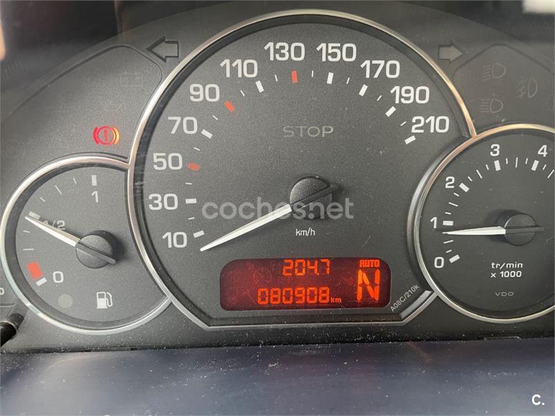 PEUGEOT 1007