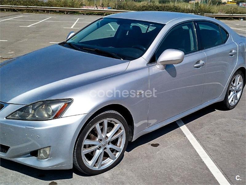 LEXUS IS220d Luxury