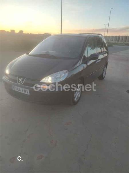 PEUGEOT 807