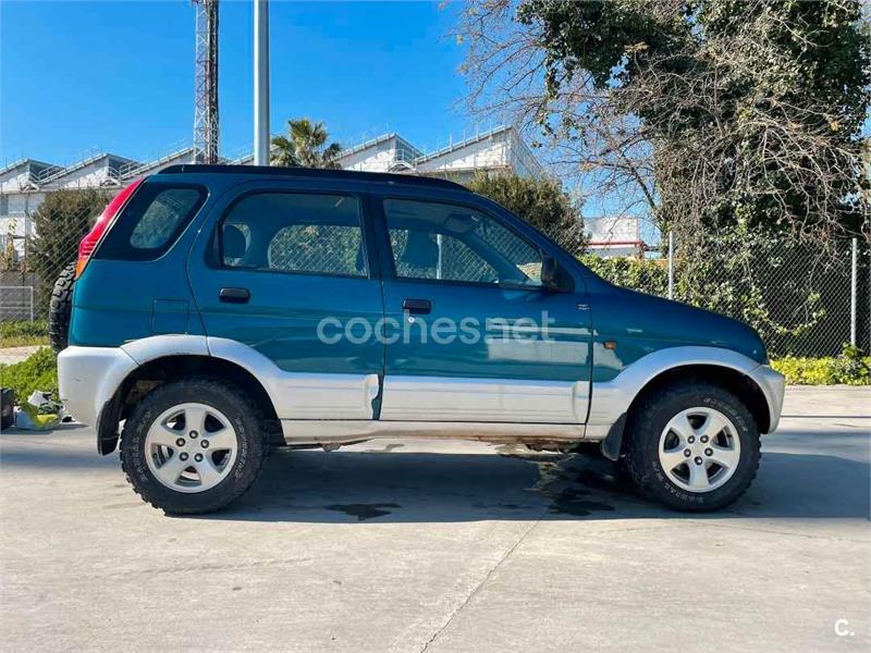 DAIHATSU Terios