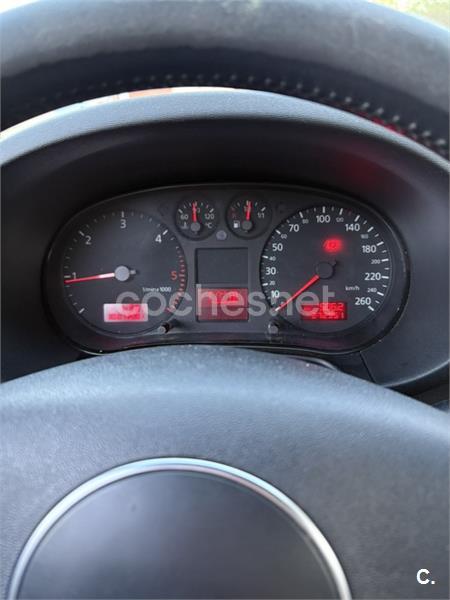 AUDI A3 1.9 TDi Attraction 130 CV