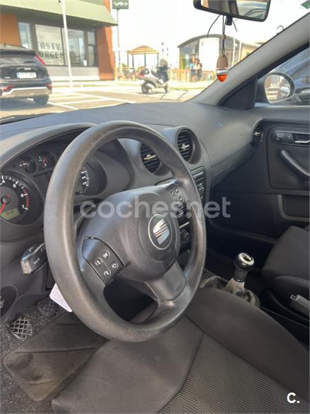 SEAT Ibiza 1.4i 16v 100 CV SPORT