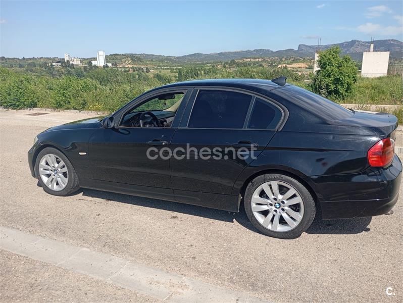 BMW Serie 3 320d E90