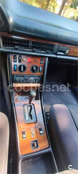 MERCEDES-BENZ 260