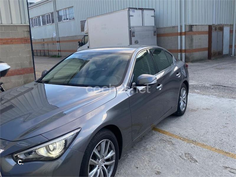 INFINITI Q50 2.2d PREMIUM Auto
