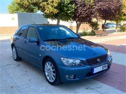 LEXUS IS200 2.0 Luxury LEXUS IS200 2.0 Luxury