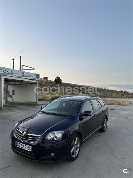 TOYOTA Avensis 2.2 D4D Clean Power Executive Wagon