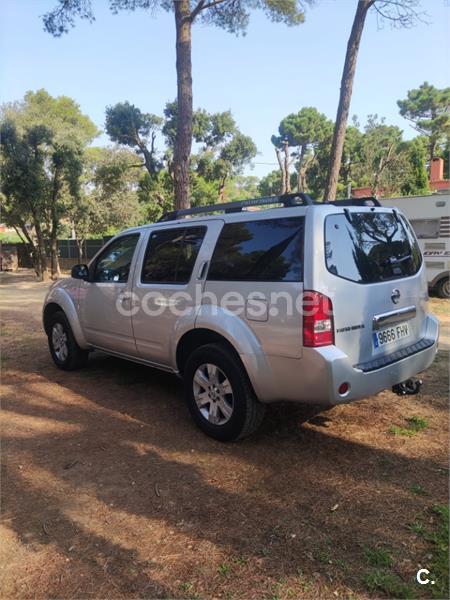 NISSAN Pathfinder 2.5 dCi SE 7 plazas