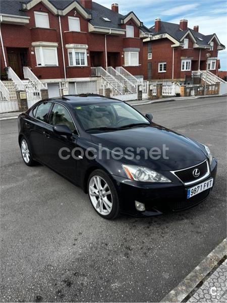 LEXUS IS250
