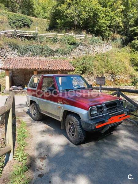 DAIHATSU Feroza