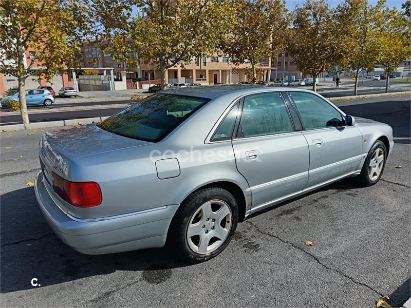 AUDI A8 2.5 TDI