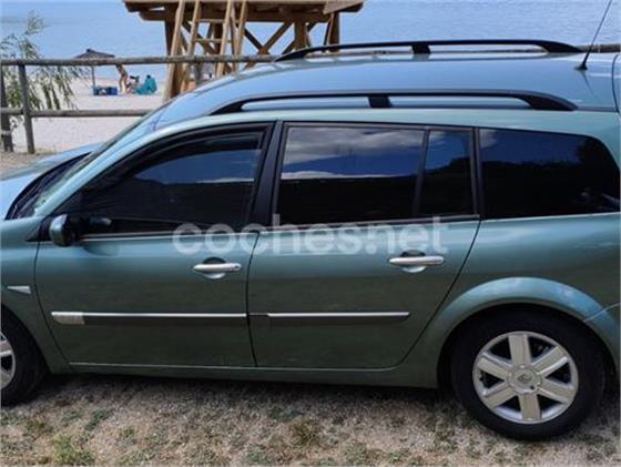 RENAULT Megane GRAND TOUR LUXE DYNAMIQUE 2.0 16V