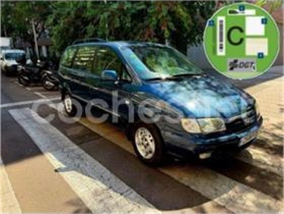 HYUNDAI Trajet 2.0 16v CVVT GLS HYUNDAI Trajet 2.0 16v CVVT GLS