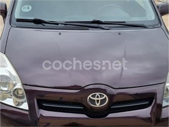 TOYOTA Corolla Verso 2.2 D4D Sport