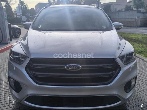 FORD Kuga 1.5 TDCi 120 4x2 ASS STLine FORD Kuga 1.5 TDCi 120 4x2 ASS STLine