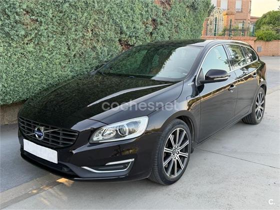 VOLVO V60 2.4 D6 Hibrido AWD Auto VOLVO V60 2.4 D6 Hibrido AWD Auto