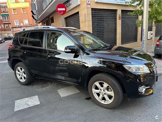TOYOTA Rav4 120D 4X2 Advance TOYOTA Rav4 120D 4X2 Advance
