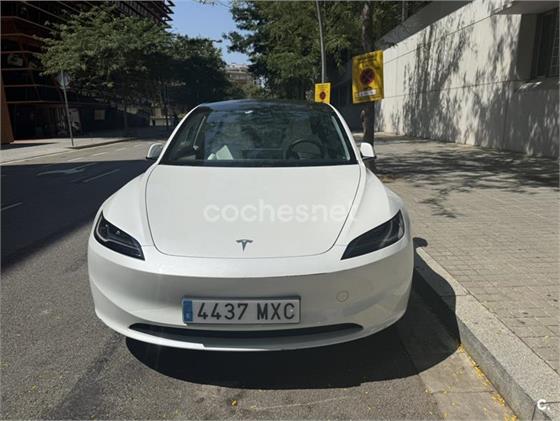 TESLA Model 3 Gran Autonomia RWD