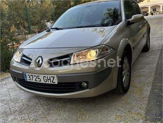 RENAULT Megane Dynamique 1.5dCi105 eco2