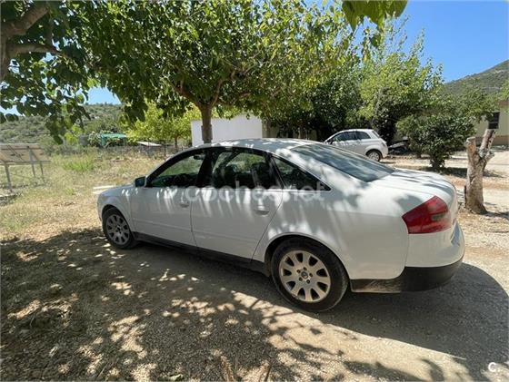 AUDI A6 2.4 AVANT